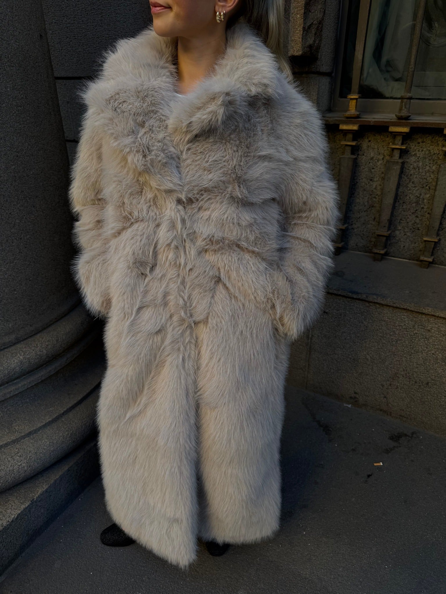 OBJISADORA Coat - White Sand